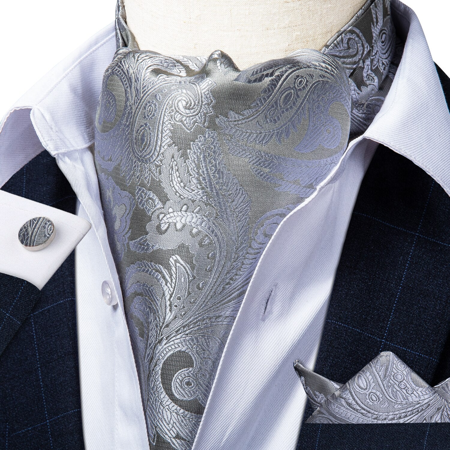 British Cravat